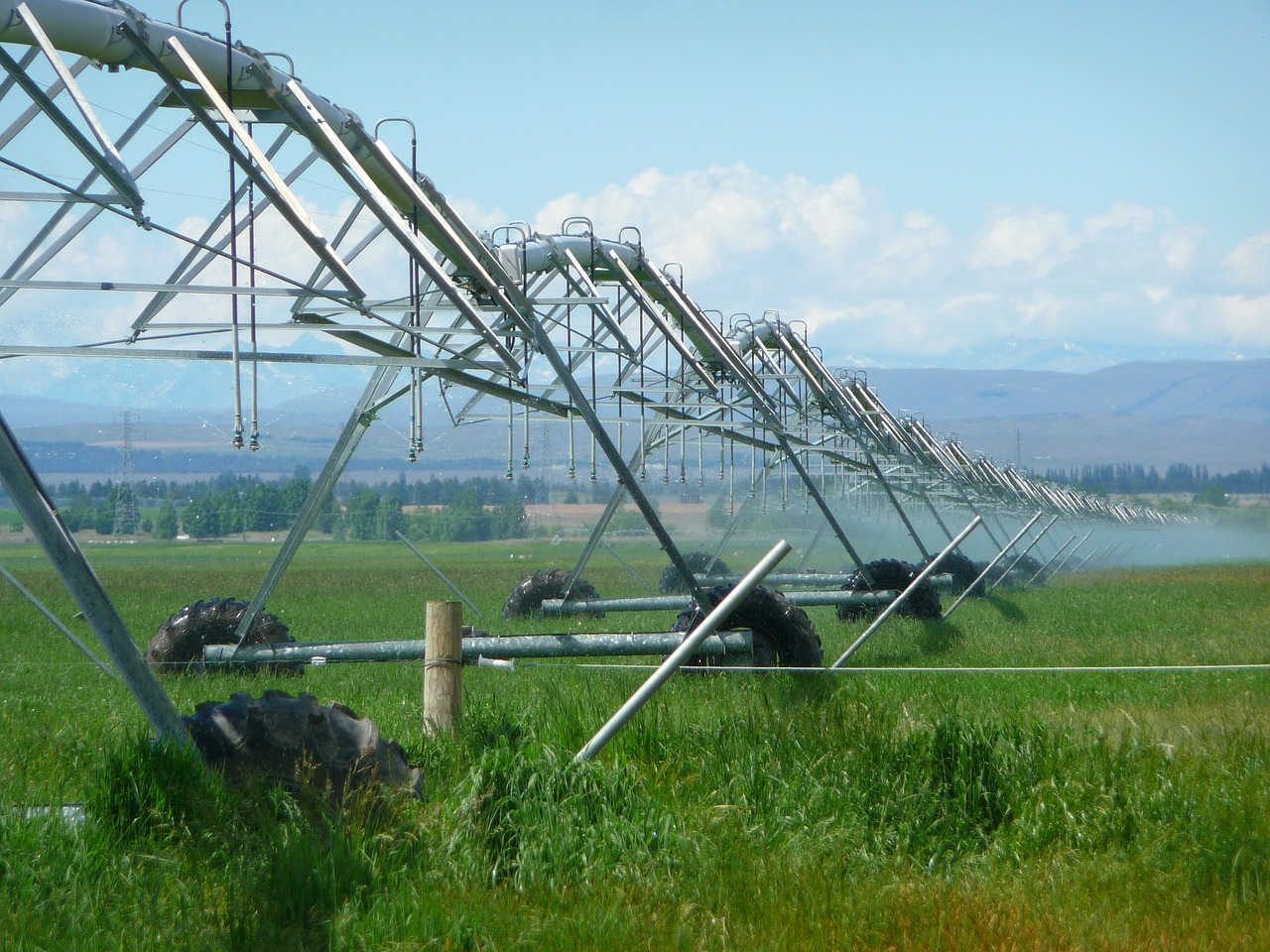 irrigation-403371_1280