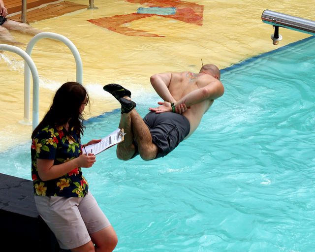 Belly Flop Contest – Author: Prayitno – CC BY 2.0