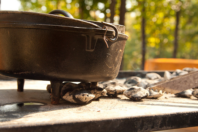 Dutch Oven Cooking - Author: Outdoor Alabama - CC BY-NC-ND 2.0