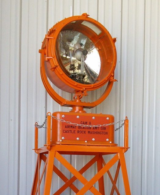 Beacon 61B on a modern display tower – Mark Wagner CC BY 4.0
