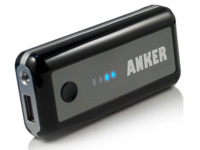 Anker Astro mobile battery charger – Author: Vaky z – CC BY-SA 3.0