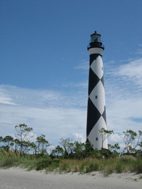 Cape Lookout Lighthouse – Author: BrianDBell – CC BY-SA 3.0