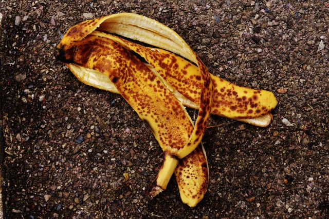 Banana peels can help with poison ivy or poison oak rashes.