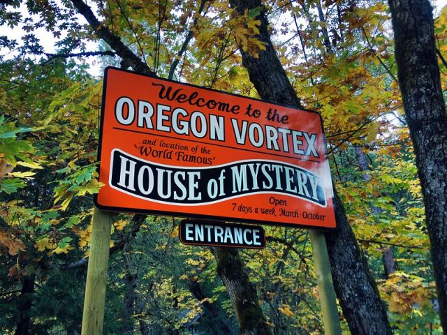 Entering the Oregon Vortex – Author: James Wellington – CC BY 2.0