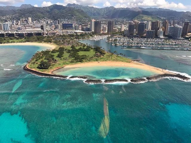 Island Oahu in Hawaii – Author: Carissagallardo – CC BY 4.0
