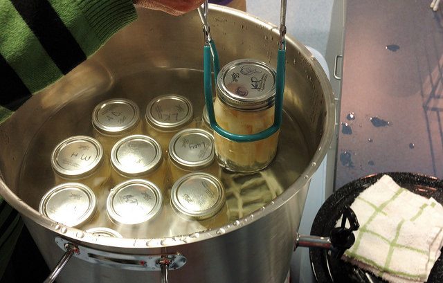 Canning with a hot water