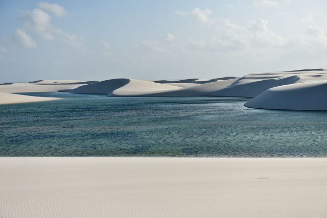 Dunes and lagoons – Author: Heris Luiz Cordeiro Rocha – CC BY-SA 3.0