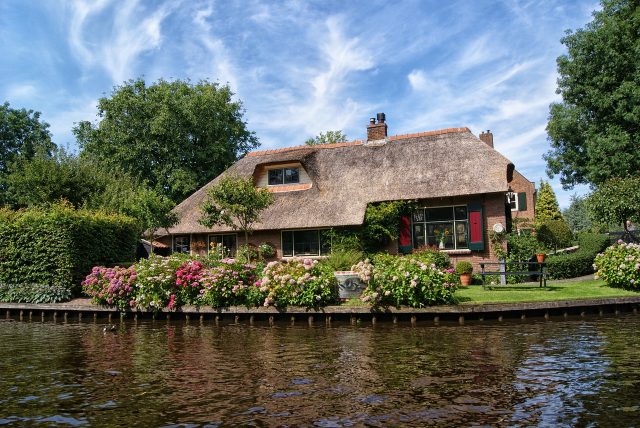 House by the water in Giethoorn, Netherlands