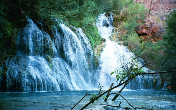 Navajo Falls – Author: Gonzo fan2007 – CC BY-SA 3.0