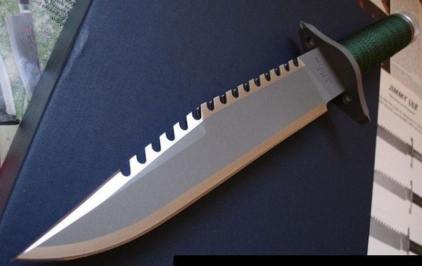 Jimmy Lile “First Blood” Survival Knife. Author – Skipbreath