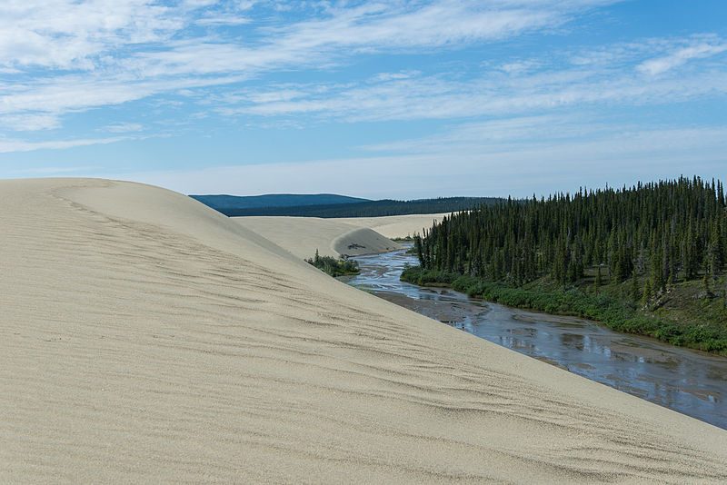 The Great Kobuk Sand dunes located in the Kobuk Valley National Park in northwestern arctic Alaska – Author: Anthony Remboldt – CC BY-SA 4.0
