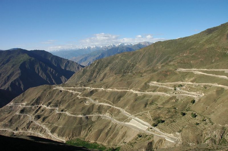 Ninety-nine Turns. Hairpin turns along the Sichuan-Tibet Highway