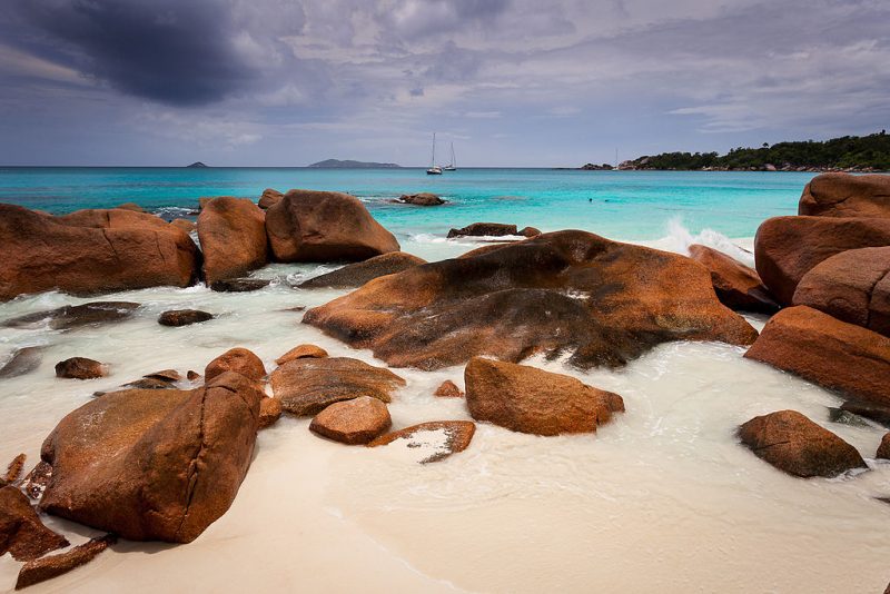 Anse Lazio beach Praslin Seychelles is a lovely place to go – Author: Svein-Magne Tunli – CC BY-SA 4.0