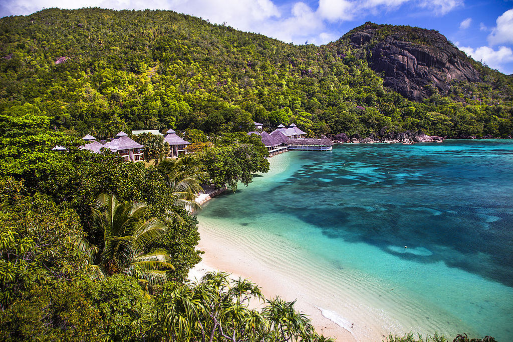 Beach resorts at the Seychelles are great places to be - Author: Le Domaine de la Réserve - CC BY-SA 4.0