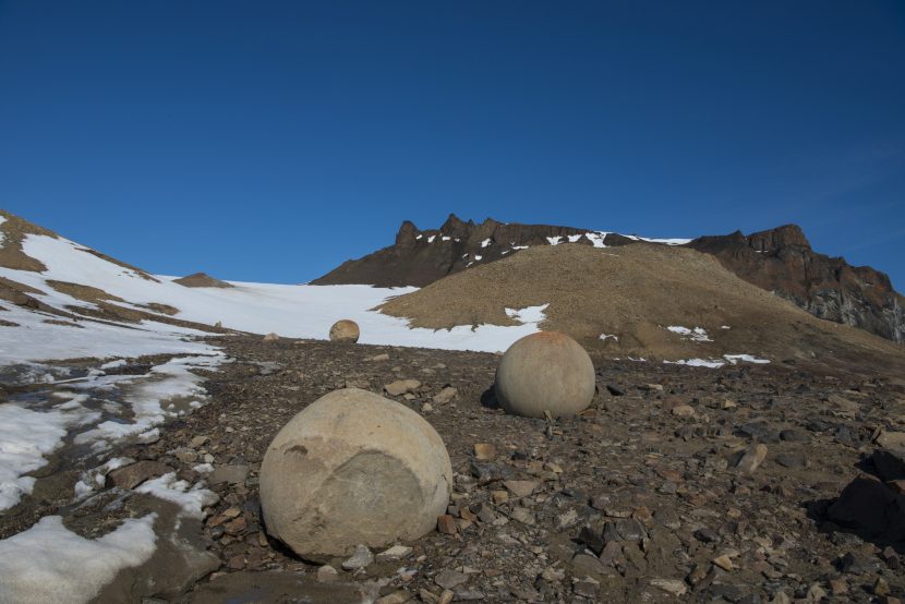 Mysterious spherolith stones of Champ Island, Franz Jozef Land