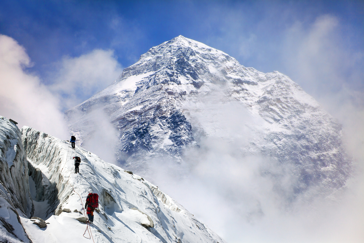 Mount Everest has become the final resting place of many ambitious climbers. 