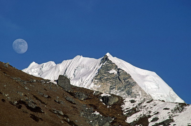 Full moon rising over Island Peak