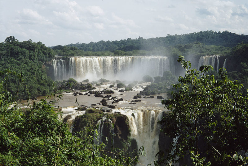View of the rocks sitting below the Iguazú Falls